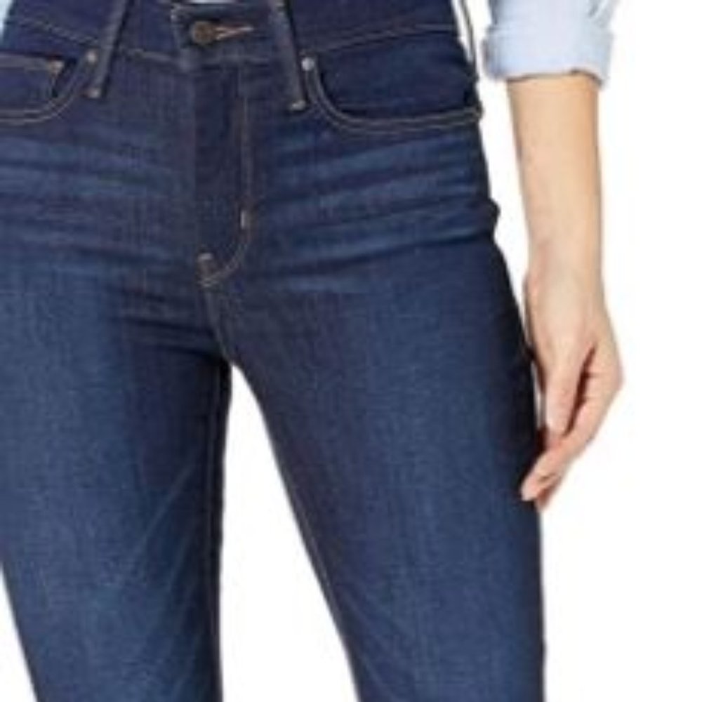 Levis Slimming Skinny Jean -33 x 30